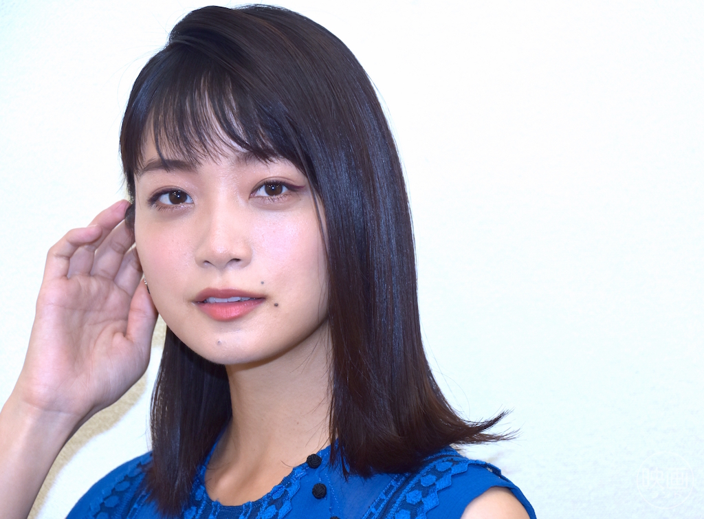 深川麻衣