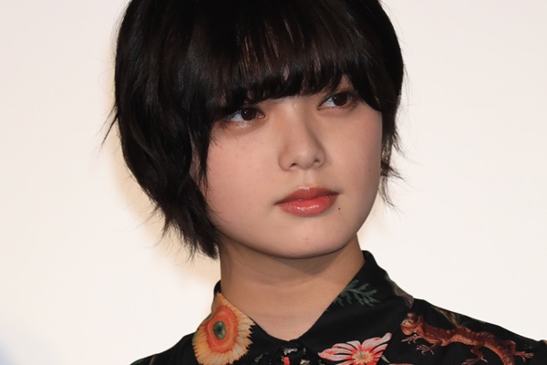 平手友梨奈